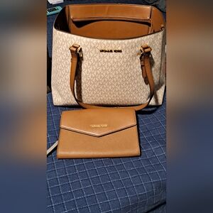 Michael kors purse and wallet
